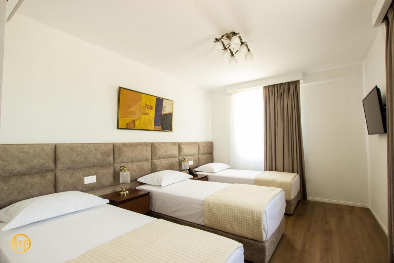 Hotel Fantasy Gjirokastër Eksteriør bilde
